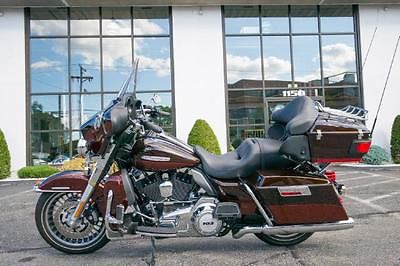 Harley-Davidson : Touring 2011 harley davidson flhtk