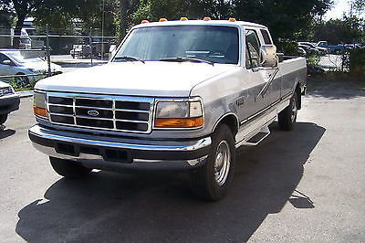 Ford : F-250 XLT Extended Cab 7.3 l turbo diesel 65 k miles excellent condition