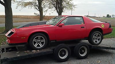 Chevrolet : Camaro Z28 1983 camaro drag race street car with trailer