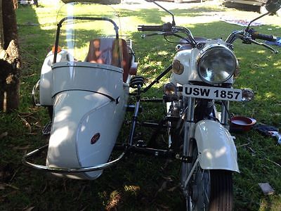 Royal Enfield : Bullet 500 Complete restored 1967 Royal Enfield WITH SIDECAR