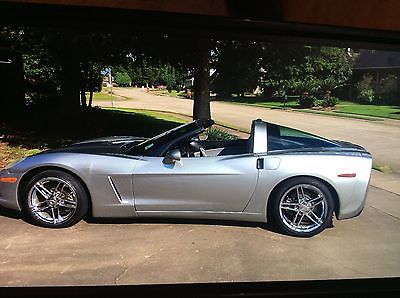 Chevrolet : Corvette Coupe 2005 chevrolet corvette base coupe 2 door 6.0 l