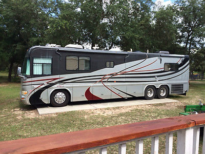 COUNTRY COACH RV  INTRIGUE CLASS A SWEET SENSATION 400HP CUMINGS DIESEL PUSHER