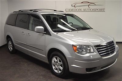 Chrysler : Town & Country Touring 4.0 l v 6 dual pwr doors pwr gate stow n go full ceiling console trades