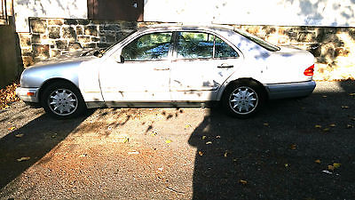 Mercedes-Benz : E-Class 4 Door 1998 e 320 mercedes benz silver