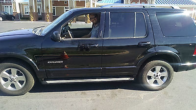 Ford : Explorer 4D UTILITY 4WD 2004 ford explorer limited really nice suv fully loaded entertainment package