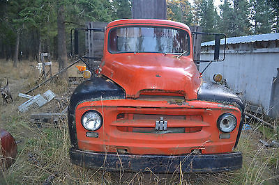1954 International flatbed 1 ton truck R-160 Series