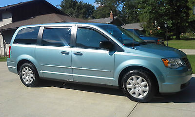 Chrysler : Town & Country LX 2008 chrysler town and country lx 7 passenger stow and go loaded