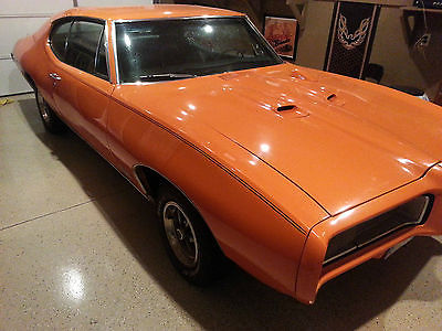 Pontiac : GTO base 68 gto runs good slight lifter tike otherwise good condition