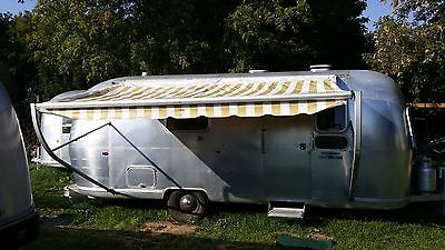 1969 Airstream Safari Land Yacht 22' single axle with keys and title
