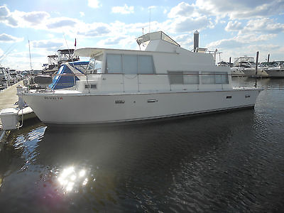 36' Whitcraft Cruiser/Houseboat