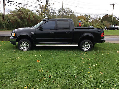 Ford : F-150 XLT 2001 ford f 150 4 x 4 crew cab 80 k original miles 1 owner no accidents look