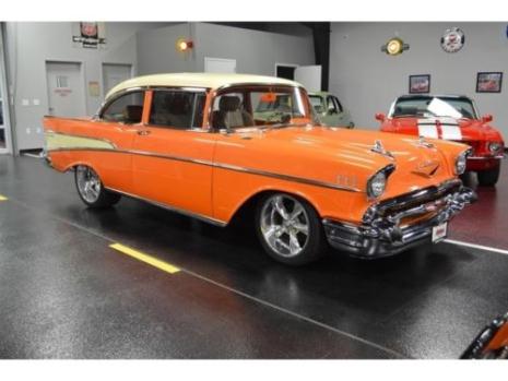 Chevrolet : Bel Air/150/210 Post Orange 355 holley custom pain and wheels and interior