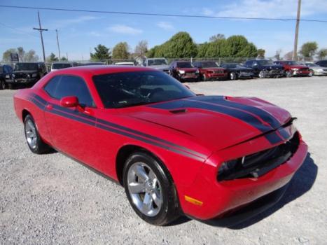 Dodge : Challenger 74 auto salvage repairable light damage runs and lot drives priced to sell