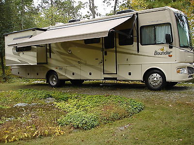 2007 Class A Bounder RV 36 Ft., 21000 miles   $65,000