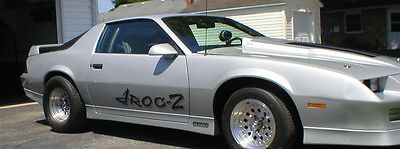 Chevrolet : Camaro Z28 1985 chevrolet camaro z 28 iroc z coupe 2 door 5.7 l