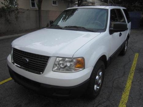 Ford : Expedition 5.4L XLS 4WD New Trade 4x4 leather alloys super low miles 73000miles  73000miles 73000miles !