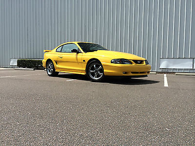 Ford : Mustang GT 1994 mustang gt 5.0 l