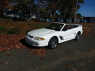 Ford : Mustang GT Convertible 2-Door 1997 ford mustang gt convertible 2 door 4.6 l