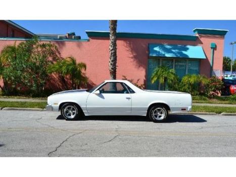 Chevrolet : El Camino Base 2dr STD 350 v 8 automatic transmission a c power steering power disc brakes torque thrust