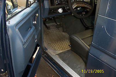 Ford : Bronco Custom Sport Utility 2-Door 1986 ford bronco 4.9 l