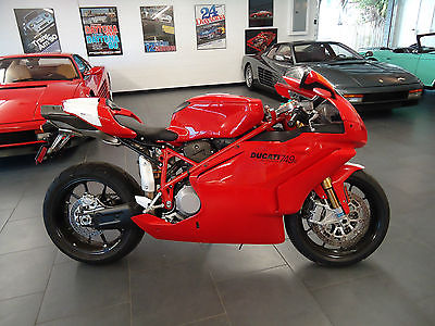 Ducati : Superbike 2005 ducati 749 r
