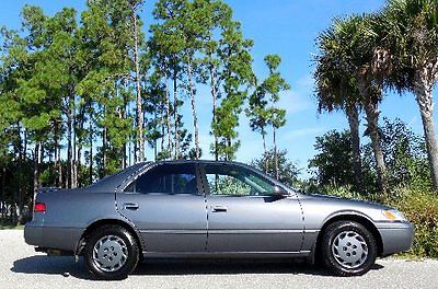 Toyota : Camry FLORIDA 2 OWNER PLATINUM SERIES~CERTIFIED RARE LE~2.2L 4 Cylinder~Auto~Nice Tires~Gray Pearl~Light Gray~00 01 02 03
