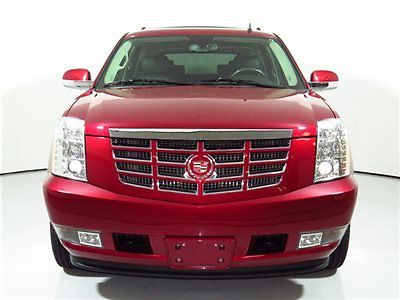 Cadillac : Escalade AWD 4dr Luxury 2010 escalade awd luxury only 22 k mls navi camera 22 chrome wheels power lift