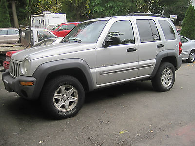 Jeep : Liberty Sport Utility 4-Door Jeep Liberty 4X4 Sport for parts only needs engine replaced or rebuilt