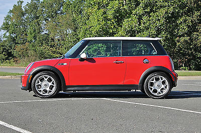 Mini : Cooper S S **FREE SHIPPING**1 OWNER**PERFECT CARFAX**GARAGED**MINT**LOADED**PRISTINE**!!