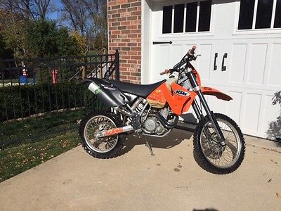 KTM : EXC KTM 400EXC '02 dirt bike like new with less than 50 miles on it