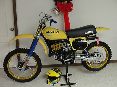 Suzuki : RM 1977 suzuki rm 125 dg racer replica