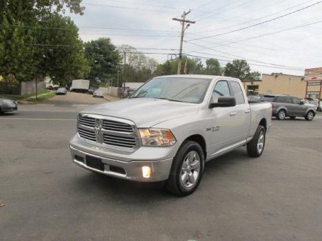Ram : 1500 4WD Quad Cab Warranty One owner Clean Tow package 4x4 Low miles