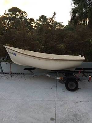 Bauer 10 Dinghy Rowboat