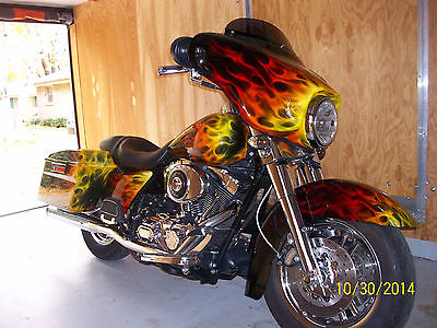 Harley-Davidson : Touring custom street glide show winner,perfect.adult owned,many upgrades,looks,runs,A1