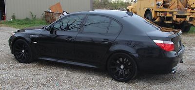 BMW : M5 4 door sedan 2006 bmw m 5 5 series m 550 507 hp black on black car 7 speed smg sedan