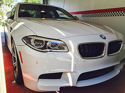 BMW : M5 Base Sedan 4-Door Alpine White with Sakhir Orange, Competition Pkg, LED pkg, 10500 Miles Only