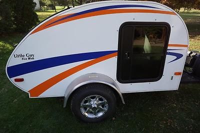 2009 Little Guy Teardrop Trailer With L G 10 x 10 Tent and Swing out Grill
