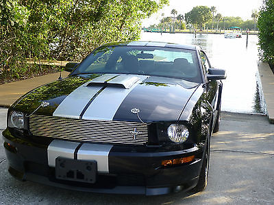 Shelby : GT Leather 2007 mustang shelby gt 1 owner full documentation and history 1680 miles