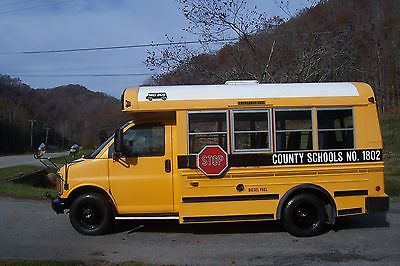 Chevrolet : Other Pickups C-30 01 chevroletc 30 6.5 l diesel mid bus mini school bus