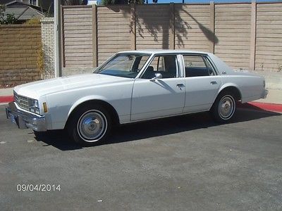 Chevrolet : Impala Base Sedan 4-Door 1977 chevy impala so california 1 family owned very nice original condition