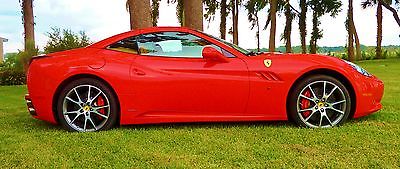 Ferrari : California Base Convertible 2-Door 2010 ferrari california base convertible 2 door 4.3 l