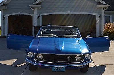 Ford : Mustang 2-door 1969 convertible mustang 200 cu in 3.3 l with c 4 automatic transmission