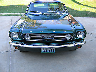 Ford : Mustang 4-speed GT (Clone) 1966 mustang 4 speed gt clone