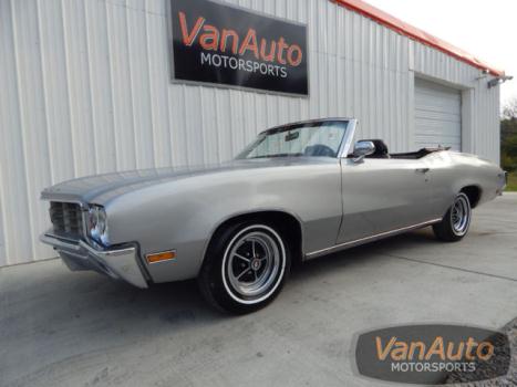 Buick : Skylark **Convertible. Great Daily Driver. 350 V8. Automatic**