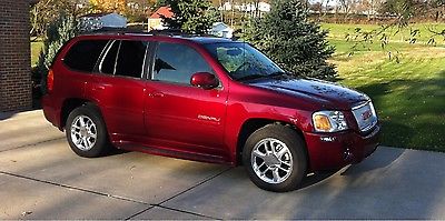 GMC : Envoy Denali Sport Utility 4-Door Candy Apple Red, Charcoal Leather Interior, 350 CID V8