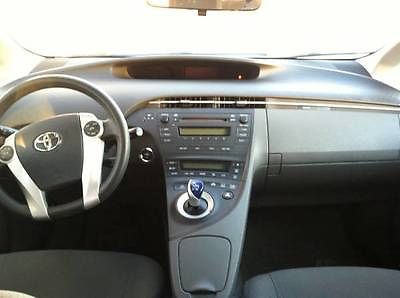 Toyota : Prius Full Size 4 doors 2010 toyota prius excellent condition