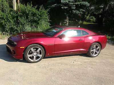Chevrolet : Camaro SS Coupe 2-Door 2010 camaro ss red jewel tint very low miles fully loaded one owner ns np