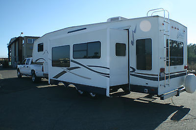 05 Jazz 5th Wheel trailer with hitch