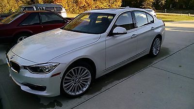 BMW : 3-Series SEE WINDOW STICKER BMW 328i 2013 Mineral White / Saddle Brown $12600 in options