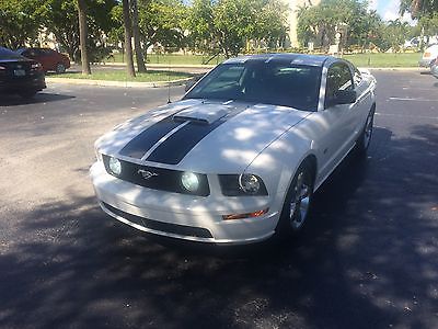 Ford : Mustang GT PREMIUM 2008 ford mustang gt coupe 2 door 4.6 l